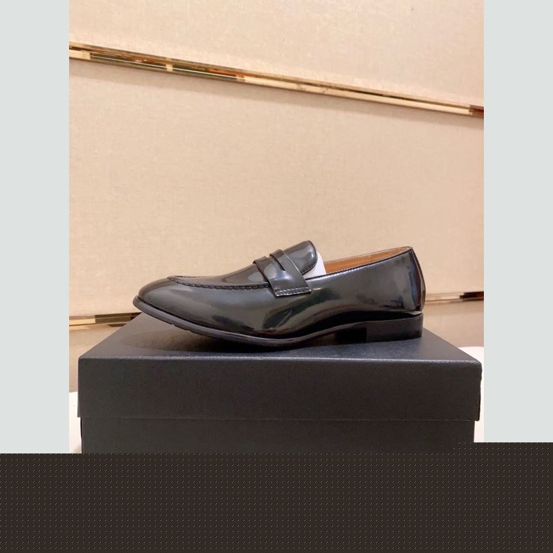 Pra*a leather shoes